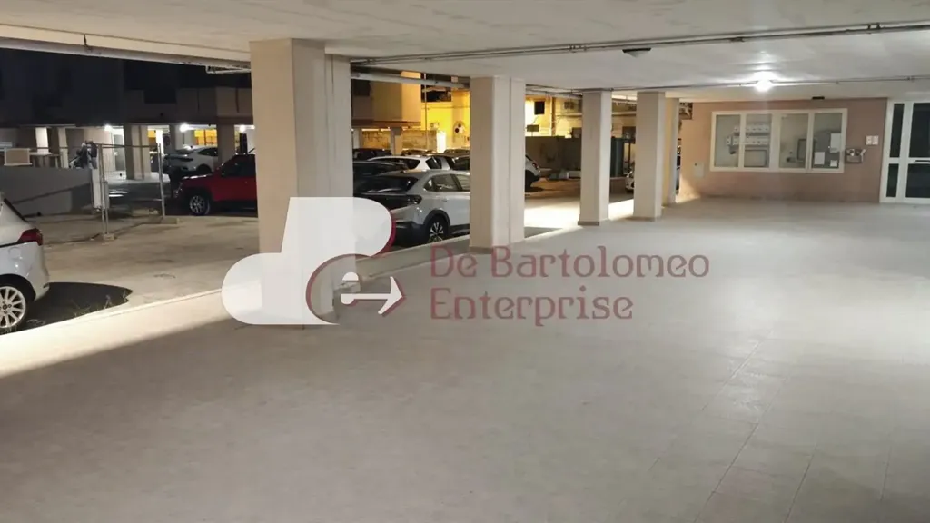 Garage - Spacious 3-Room Apartment with Balcony in Bari