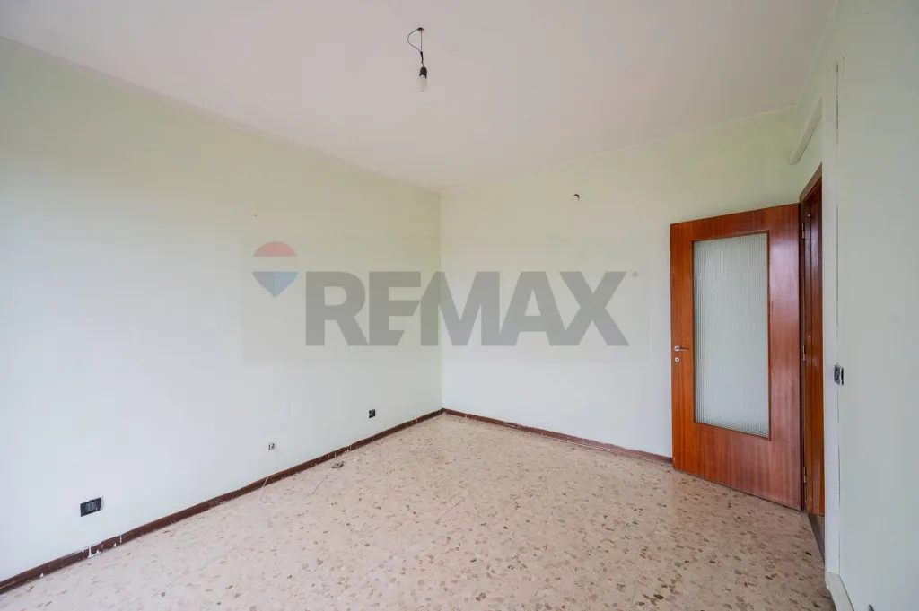 Toad - Spacious Apartment with Panoramic View in Guastalla Centre