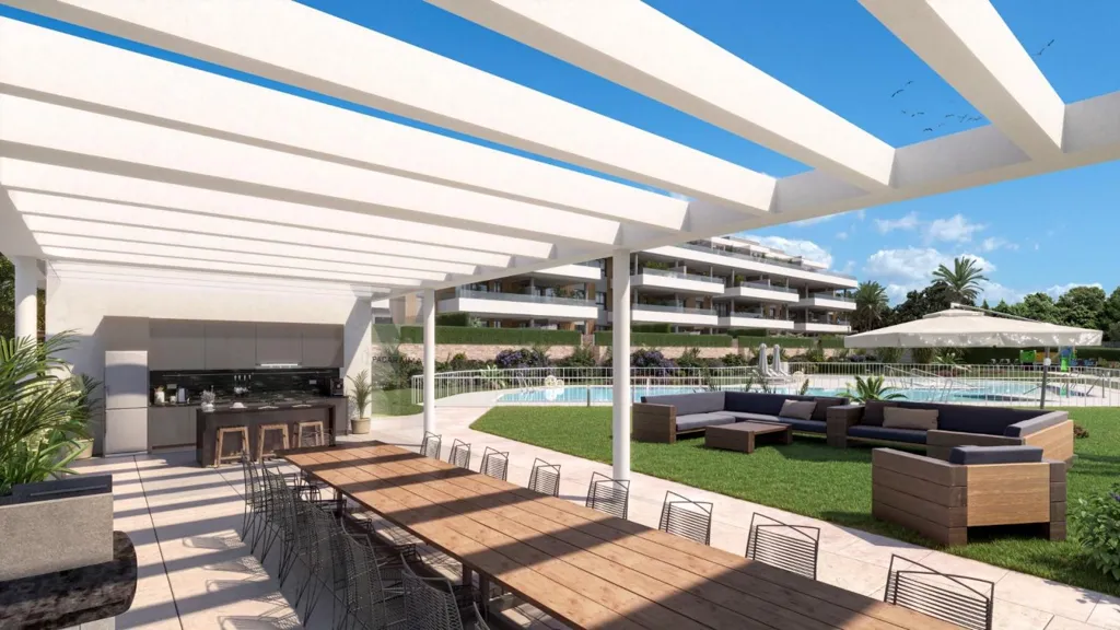 Terrace - 2-Bed Flat with Pool in Montemar, Torremolinos