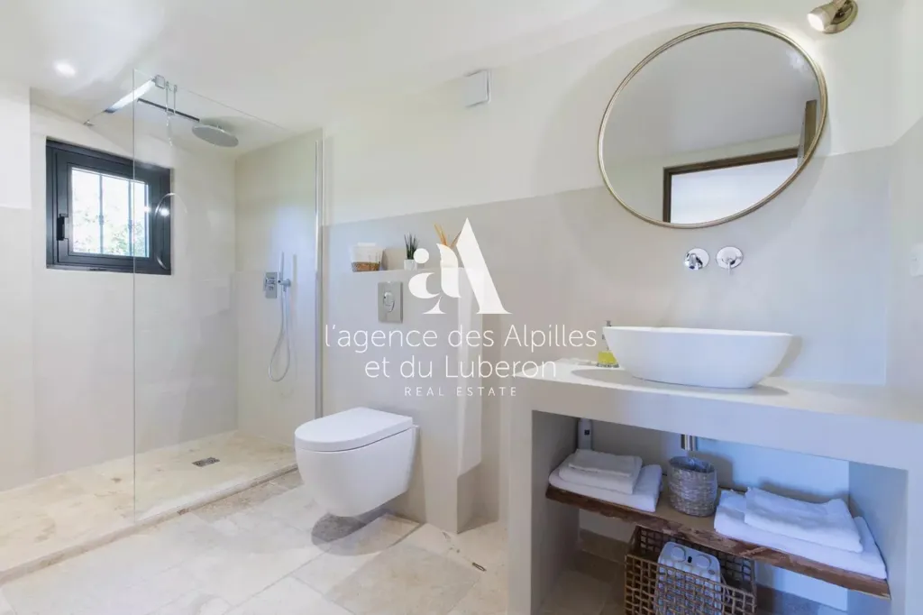 Bagni - Dry-Stone House with Pool in Gordes