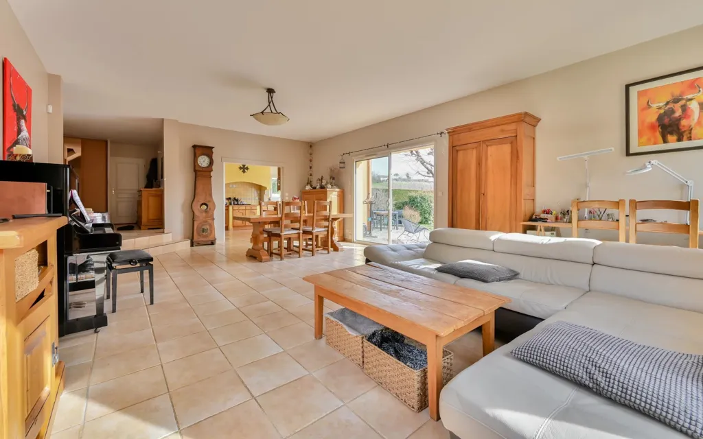 Séjour - Maison Luxueuse avec Vue Campagne à Belmont-d'Azergues