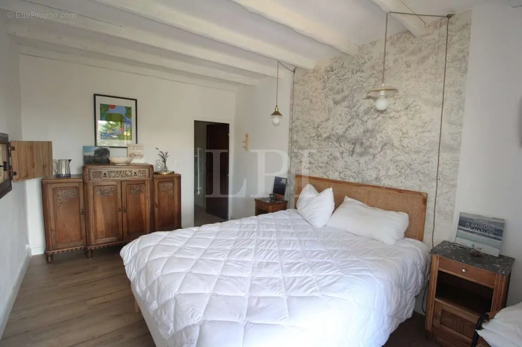 Magamistoad - 18th-Century Mas with Gîtes in Luberon