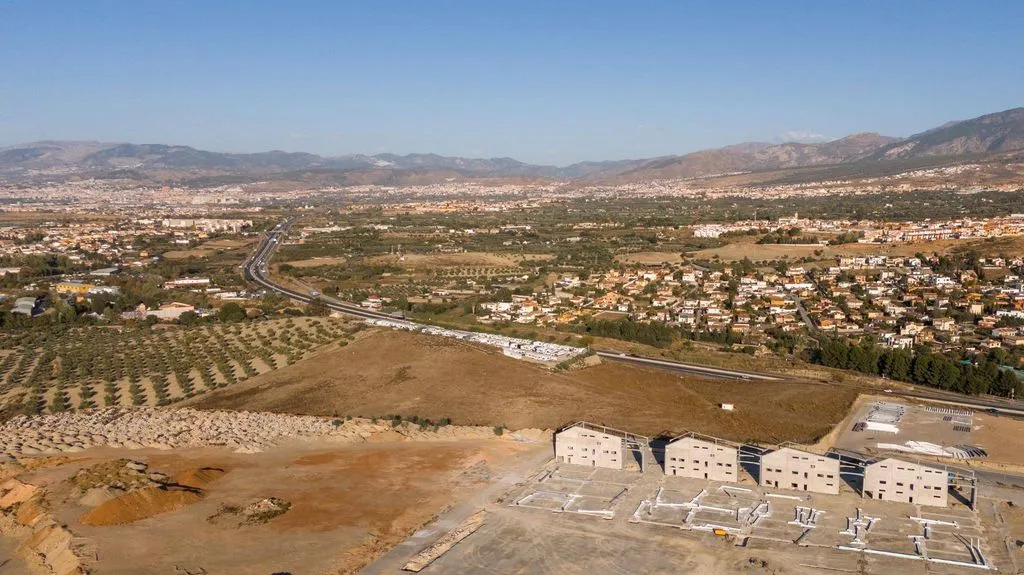 Vue aérienne - Building Land with Urbanisation Potential in Otura