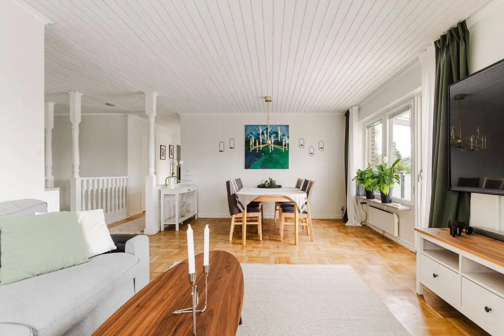 7-toaline maja asukohas Strängnäs kommun