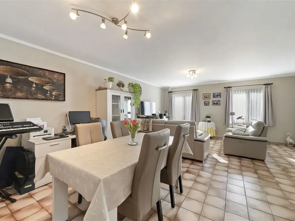 Salle à manger - Appartement au rez-de-chaussée avec 2 chambres à Beringen