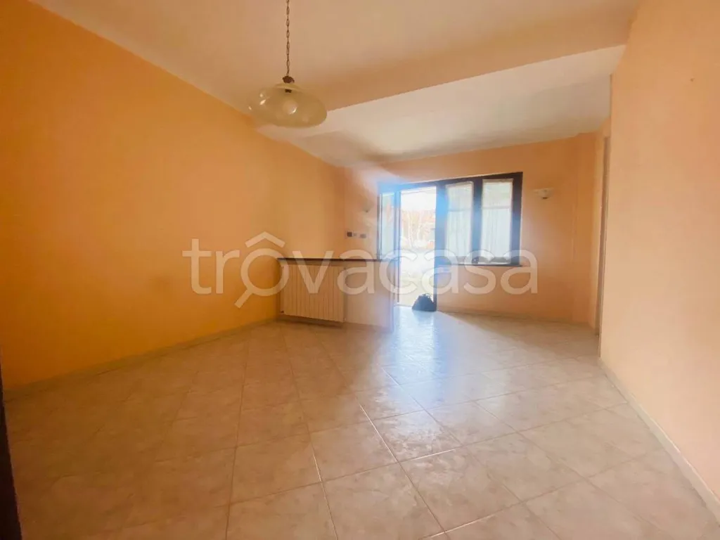 Rooms - Apartment with Balcony in Beinasco
