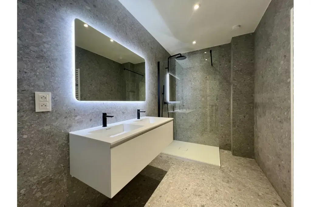 Vannitoad - Luxury Villa with Solar Panels in 2024
