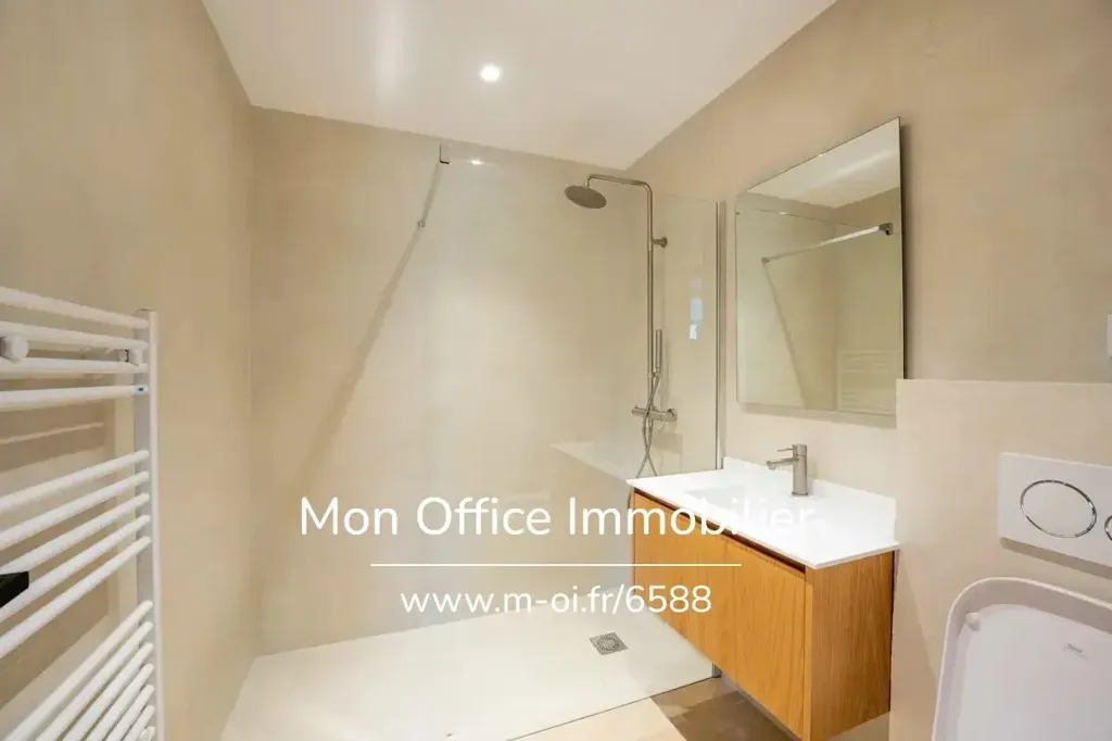 Vannitoad - Renovated House with Pool in Aix-Luynes