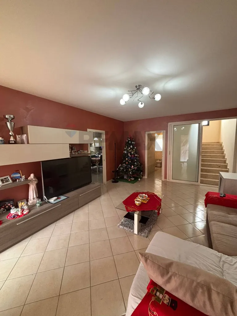 Maison 7 pièces à IT