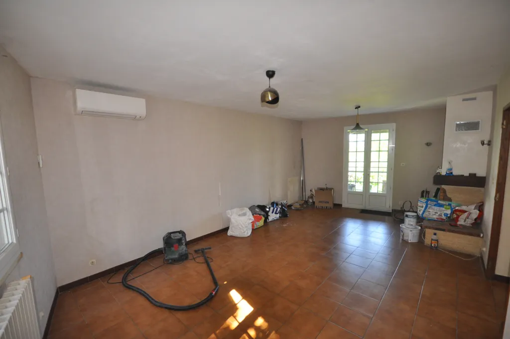 Elutuba - House to Refresh with Garden in Caujac