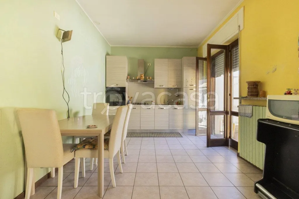 Salle à manger - Commercial Property with Shops in Ghemme