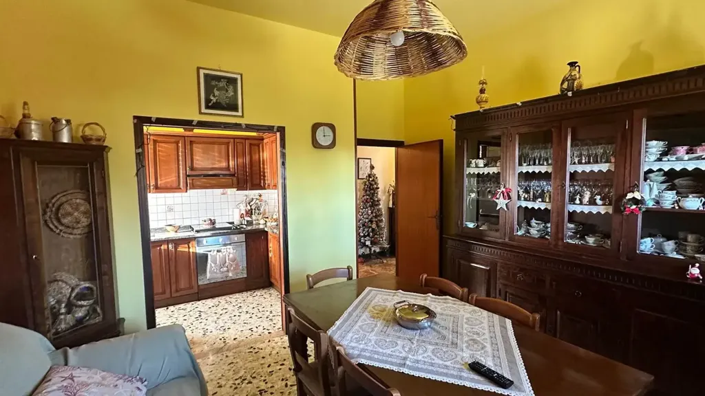 Salle à manger - Quadrilocale with Balcony in Campiglia Marittima