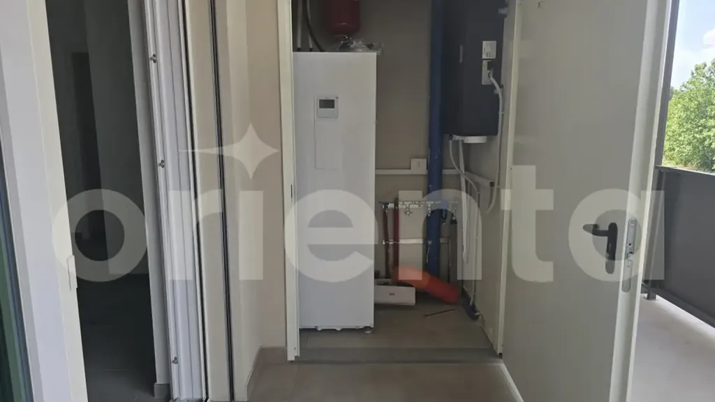 Hallway - Trilocale with Eco-Friendly Features in Montichiari