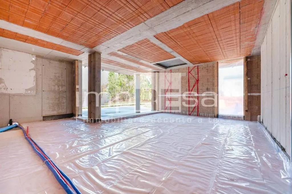 Toad - New Luxury Villa with Private Garden in Silea