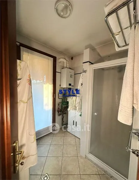 Salles de bain - Contemporary Villa with Soffit Levels in Camponogara