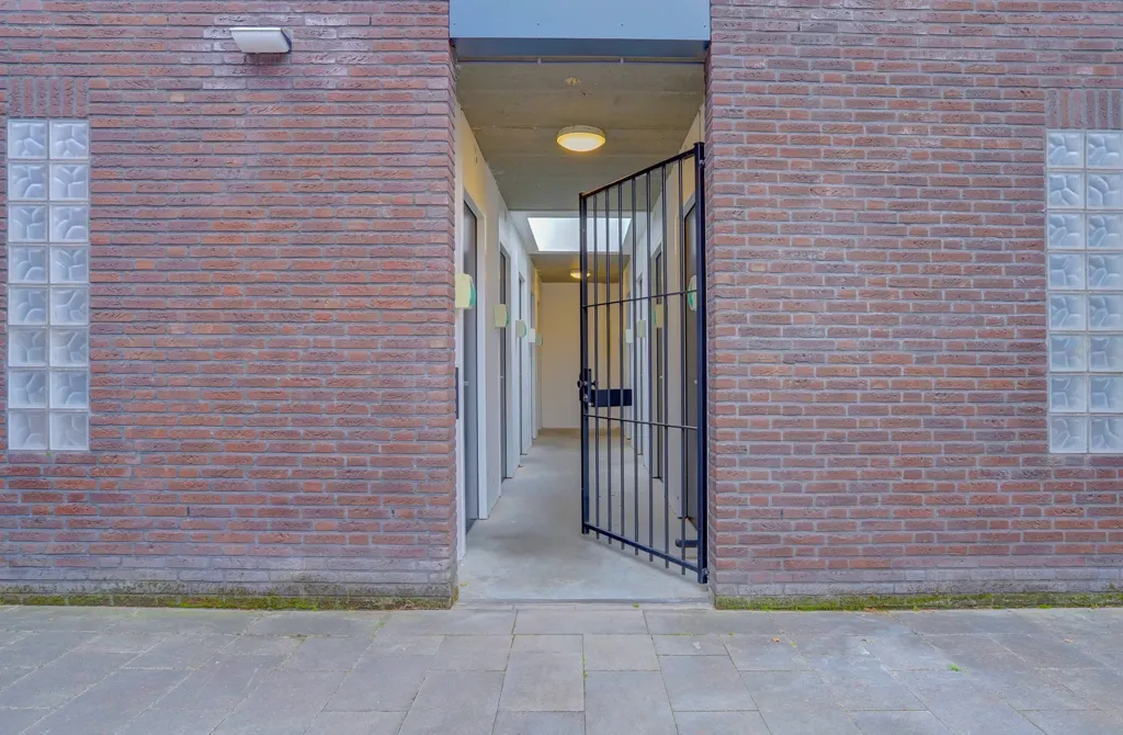 Entrée - Portiekflat with Loggia in Diessen Centre