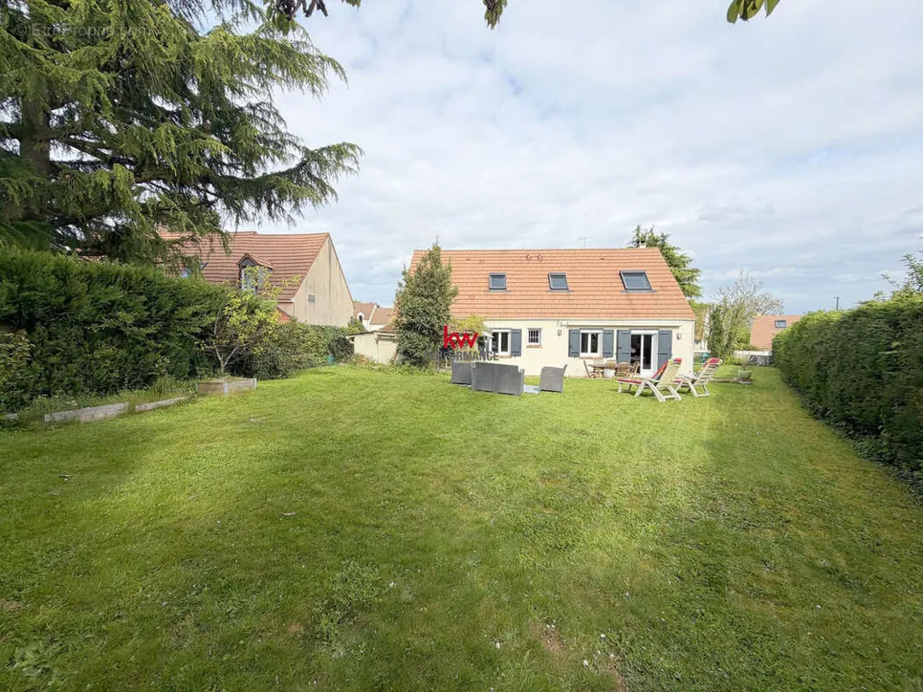 Maison 6 pièces à Attainville