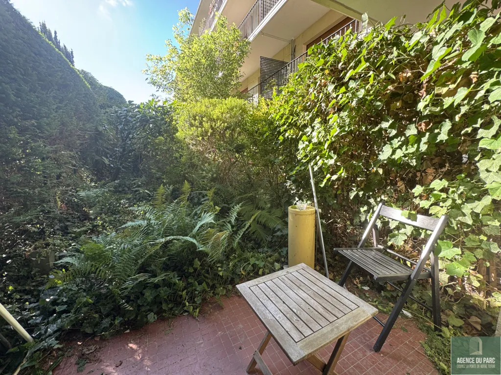 Jardin - Studio avec Jardin Privatif à Proximité du Centre-Ville
