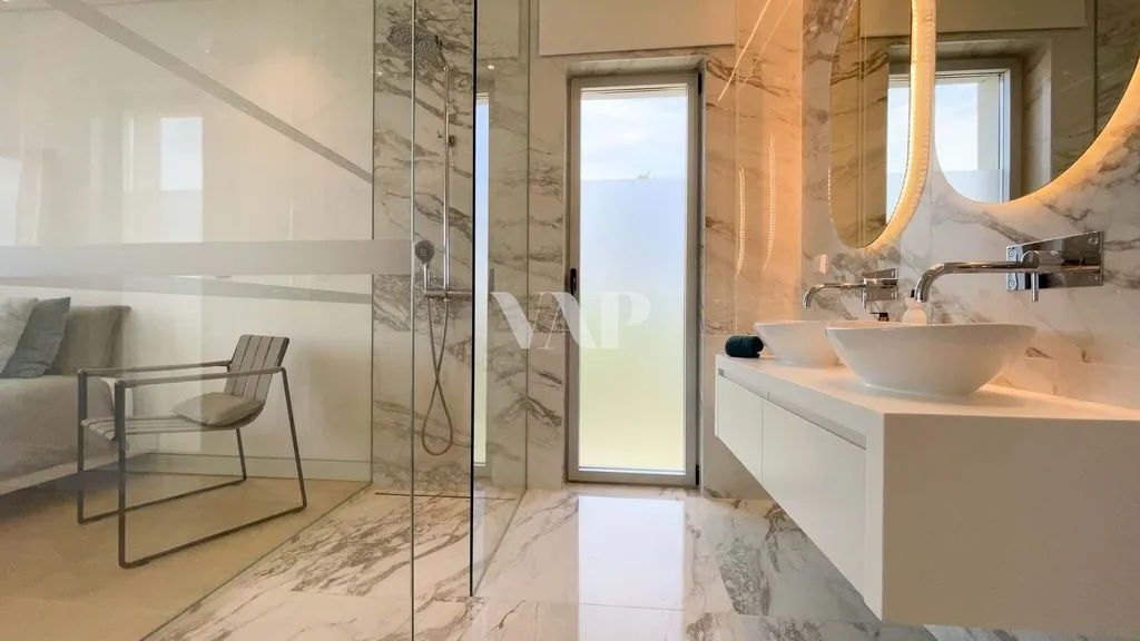 Salles de bain - 4-Bedroom Penthouse with Rooftop in Vilamoura