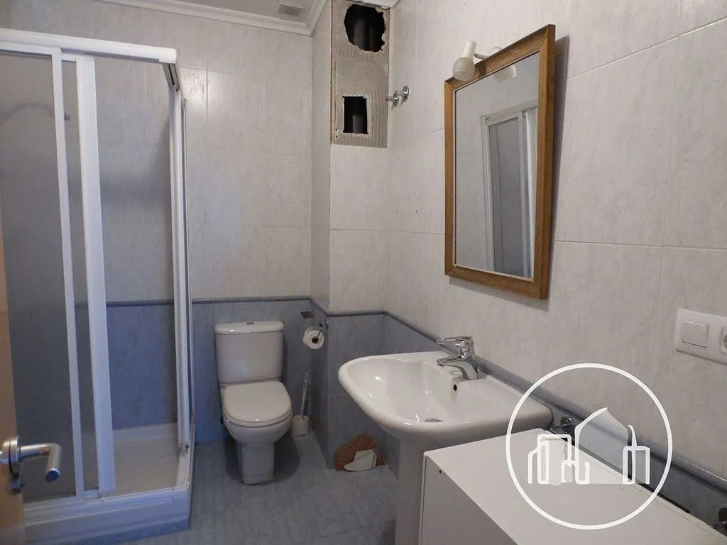 Salles de bain - Duplex with Two Accesses in Medina de Pomar