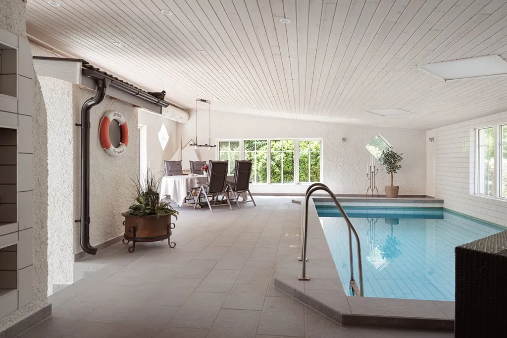 Bassein - Country Souteräng Villa with Pool in Sweden