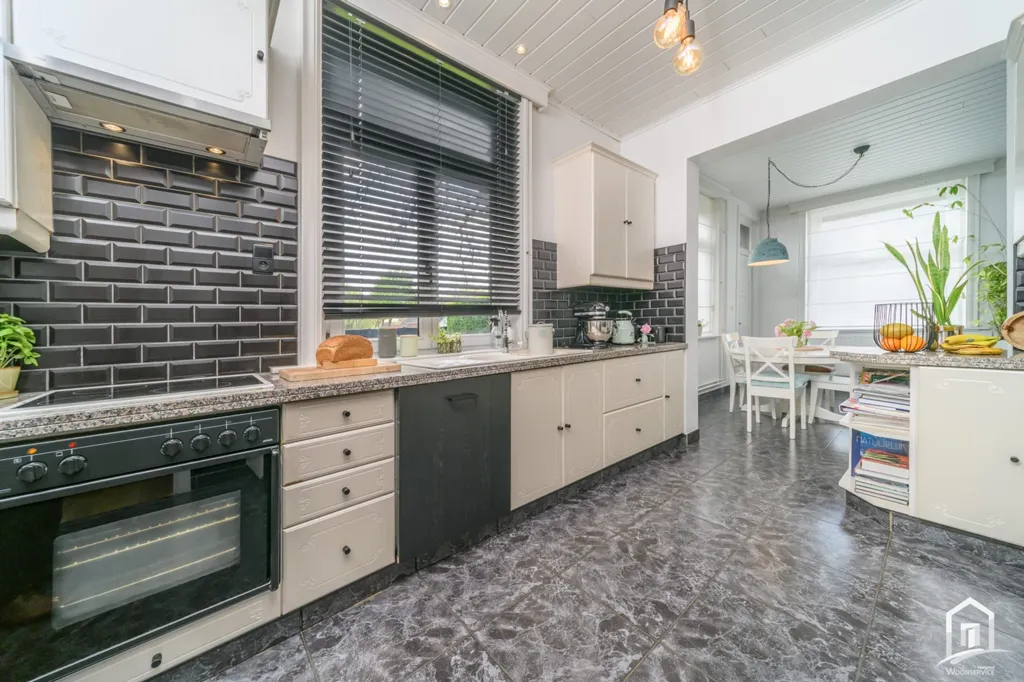 Köök - Spacious House with Garden in Goeferdinge