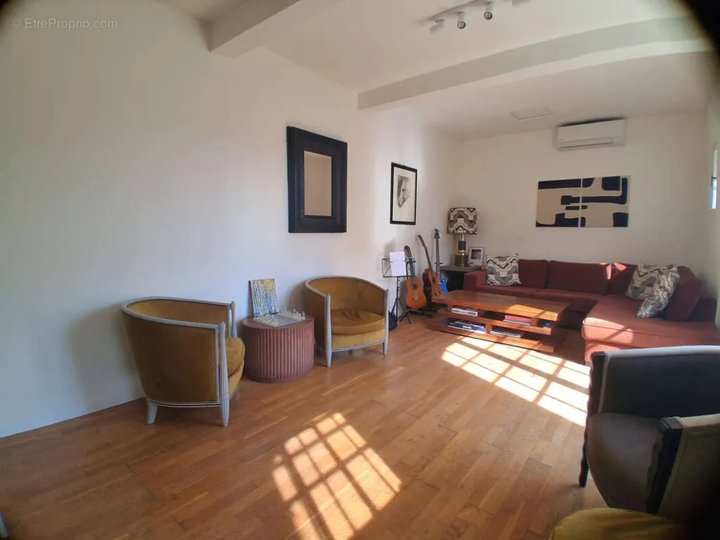living_room