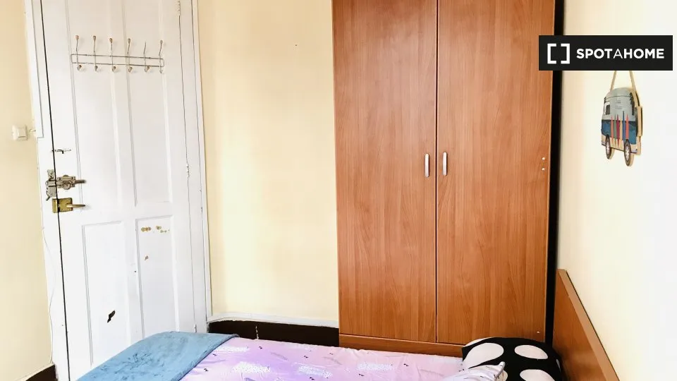 Magamistoad - Furnished Room in Shared Flat, Vigo