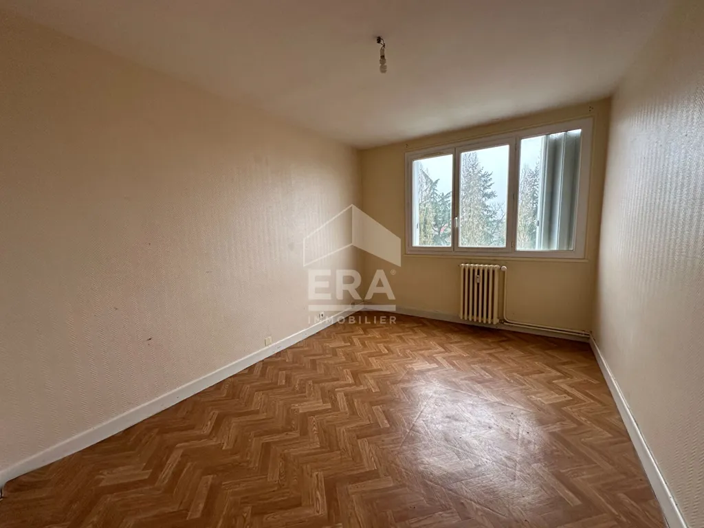 Pièces - Appartement 2 Pièces avec Terrasse à Châteauroux