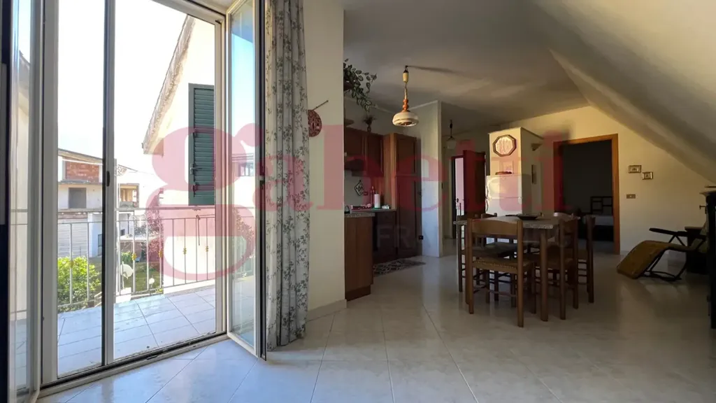 Salle à manger - Mansard Apartment with Terraces in Telese Terme