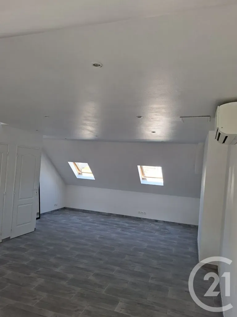 Toad - Duplex Apartment in Centre Ville, Étampes