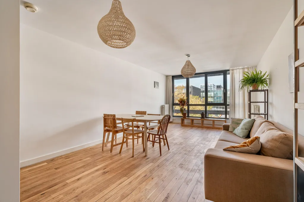 Soggiorno - Modern 3-Bedroom Apartment in Amsterdam Centre