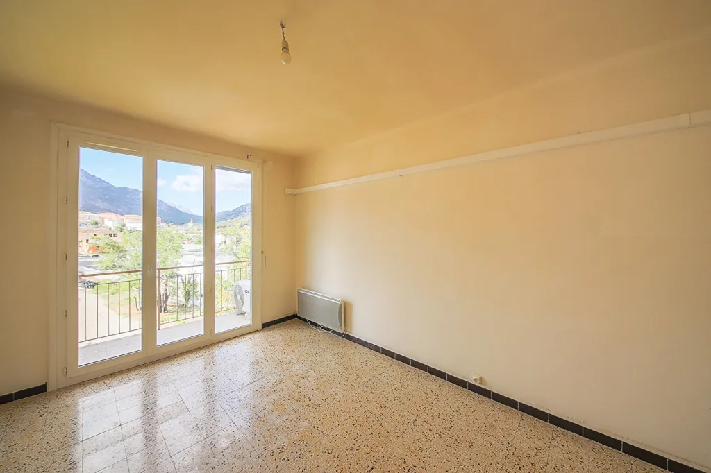 Pièces - Appartement T3 avec Vue Montagne à Corte