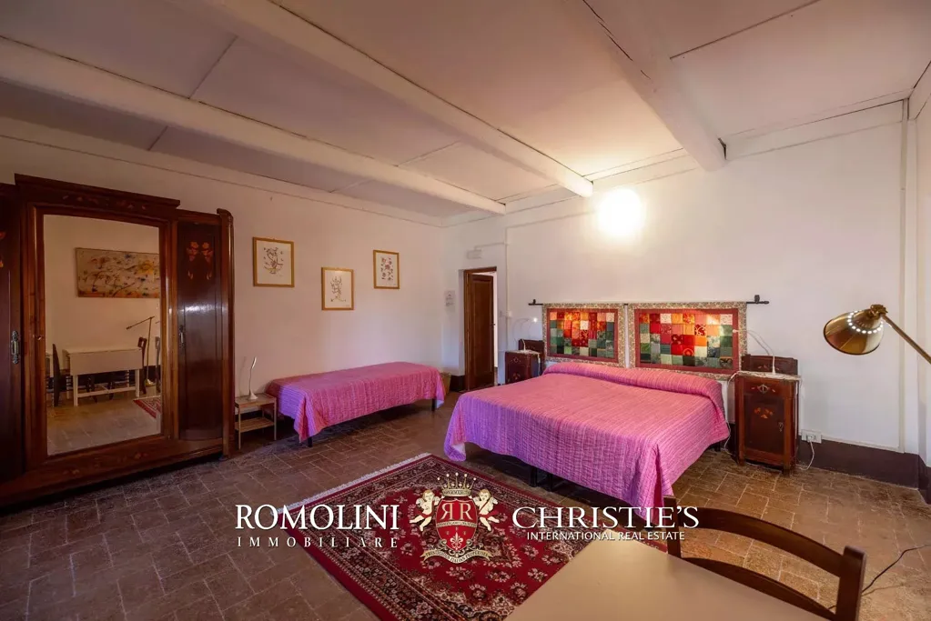 Magamistoad - Historical Villa with Pool in Chianti Hills