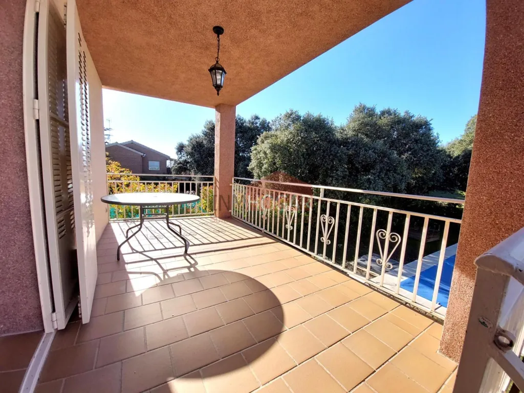 Terrass - Chalet with Pool in Maello