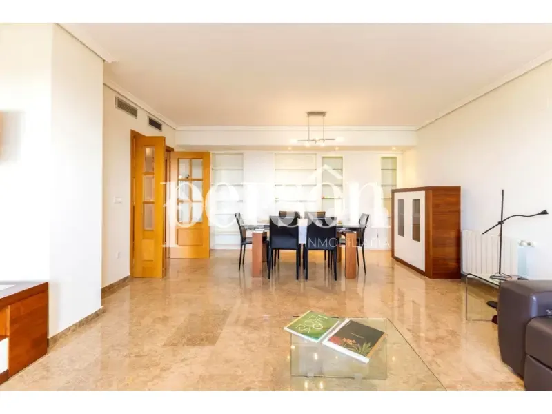 Appartement 4 chambres à ES