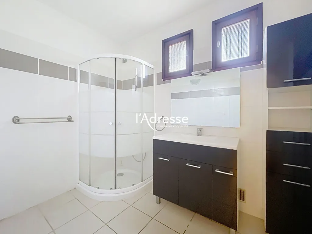 Vannitoad - Renovatable House with Large Garden in Cugnaux