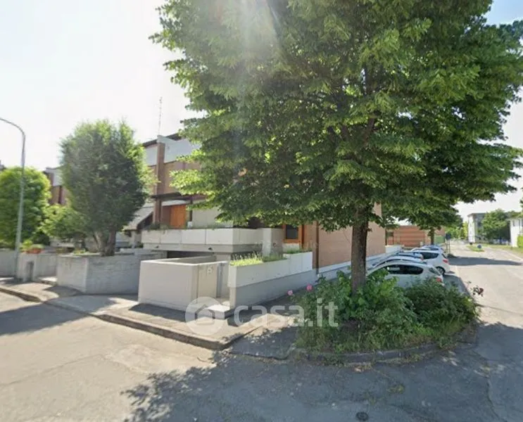 Välivaade - Terraced House with Private Garden in Rubiera Centre