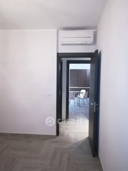 Entrée - Central Trilocale with Balcony in Mottola