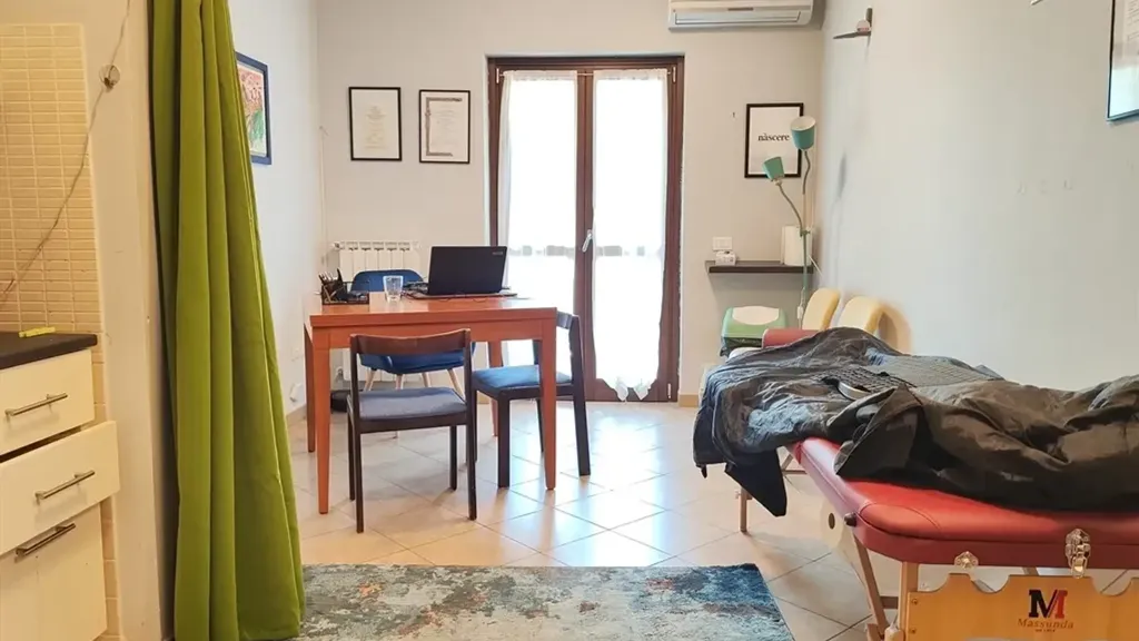 Kabinet - Apartment with Terrace in Castelverde, Rome