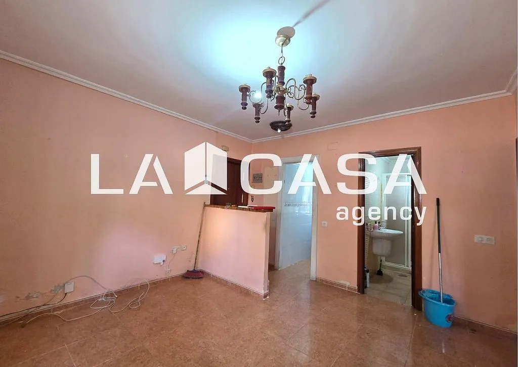 Elutuba - Ground Floor Flat to Renovate in Pío XII