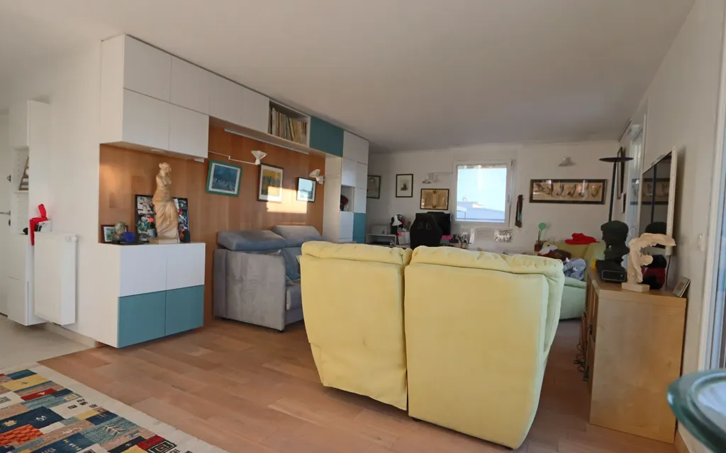 Séjour - Appartement T2 avec Terrasse à Bron