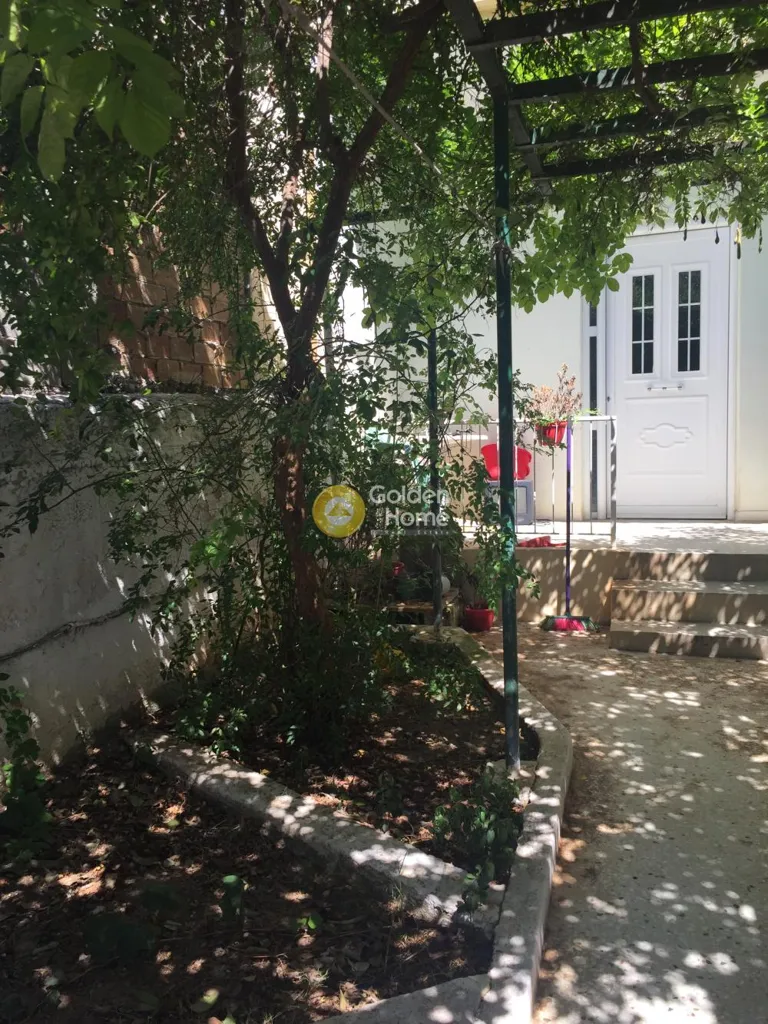 Jardin - Plot with Unrestricted View in Ano Liosia Centre