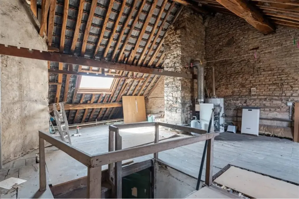 Stanze - Mixed-Use Property with Garden in Theux Centre