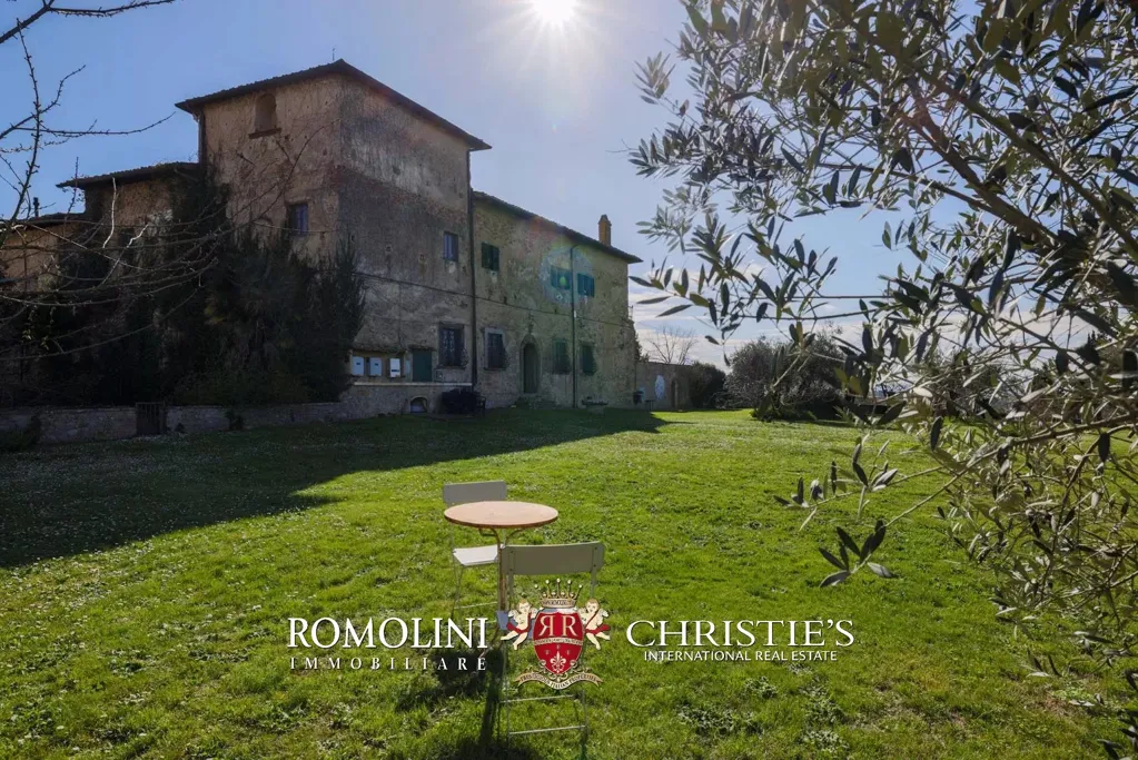 Aed - Historical Villa with Pool in Chianti Hills
