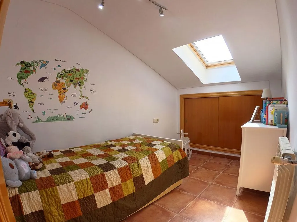 Chambres - Semi-detached House with Pool in Almardà