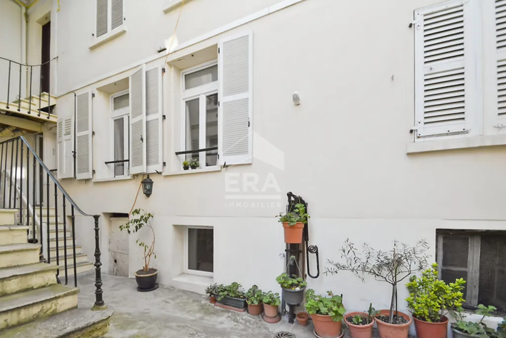 Aed - Atypical Duplex Flat near Passages, Rue Diaz
