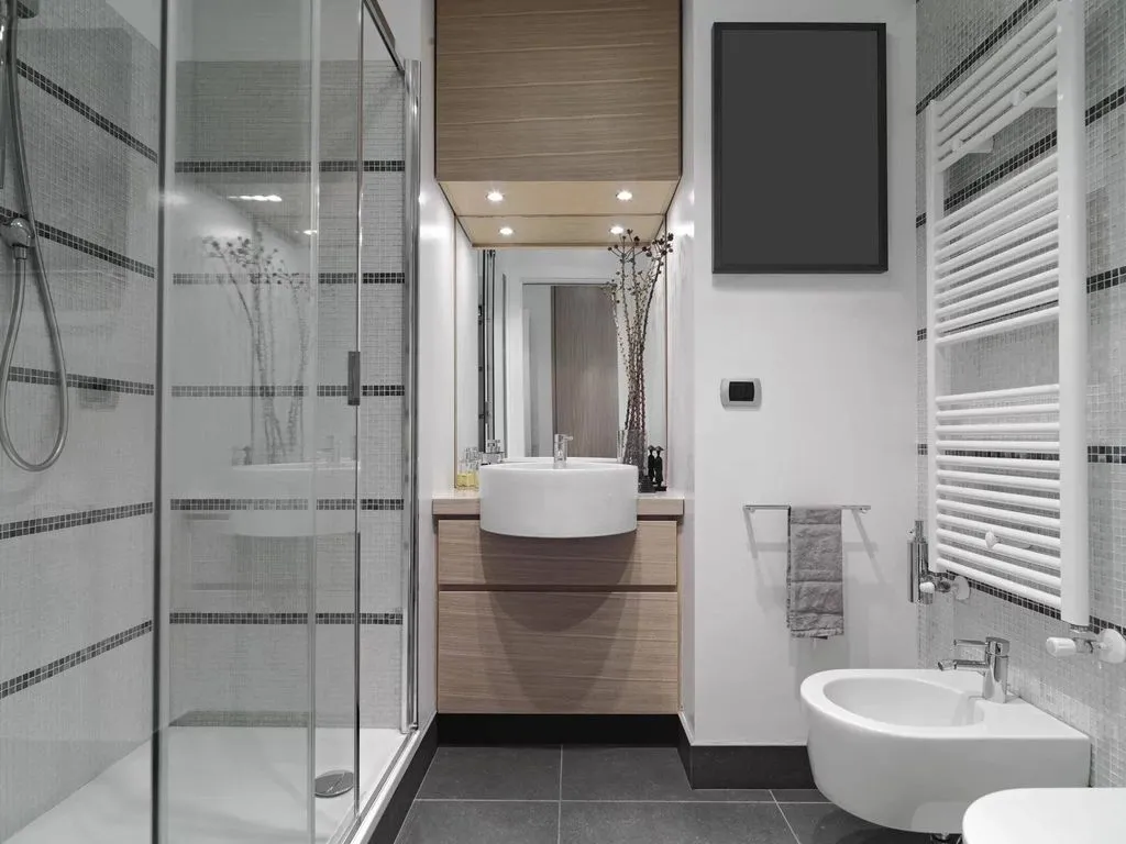 Bathrooms - Luxury Apartment with Terrace in Colombes