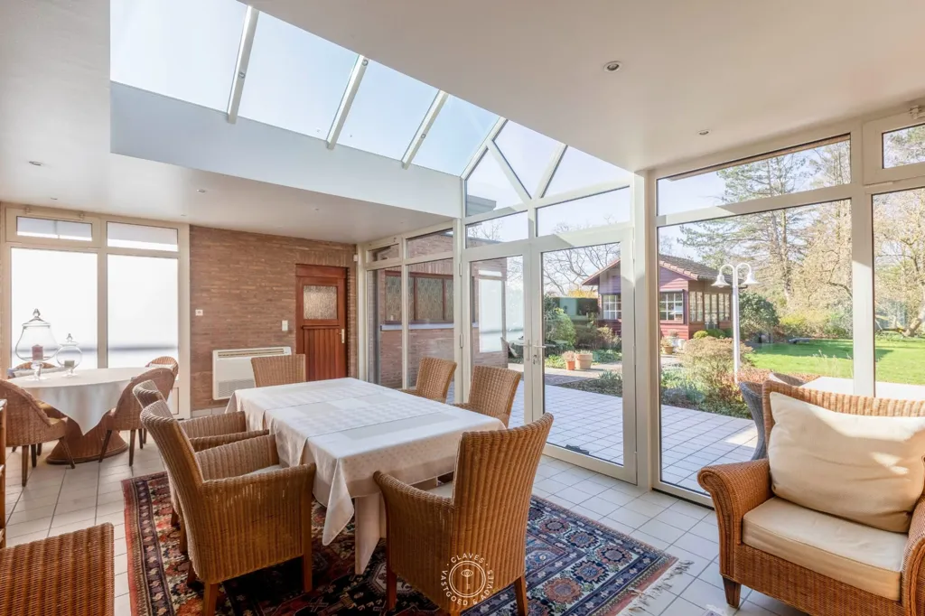 Dining Room - House with Enchanting Garden in Sint-Niklaas