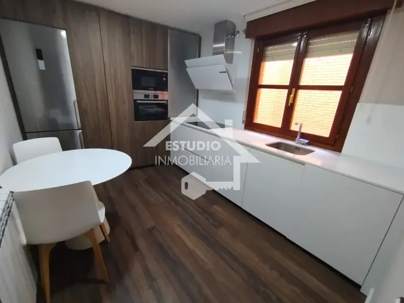 Cucina - Central Flat with Parking in Viana